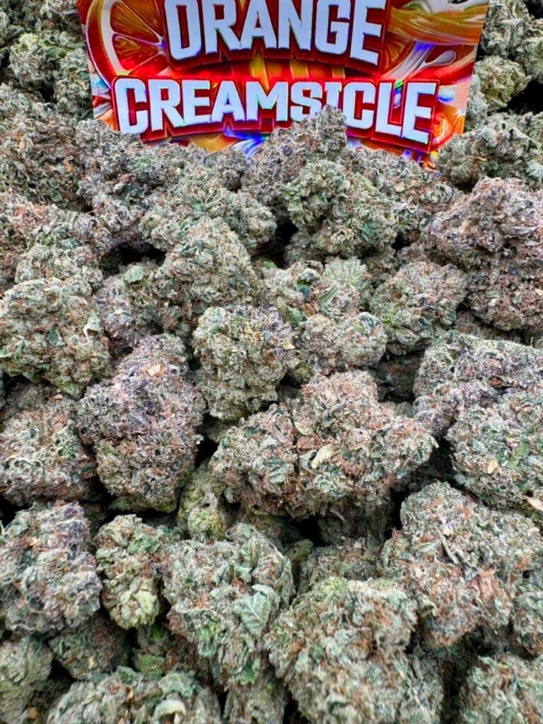 Orange Creamsicle 🍊  (25 Mylar Included)