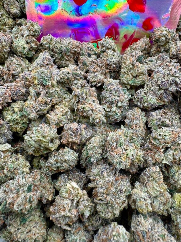 Strawberry Banana Milkshake(25 Mylar Included)